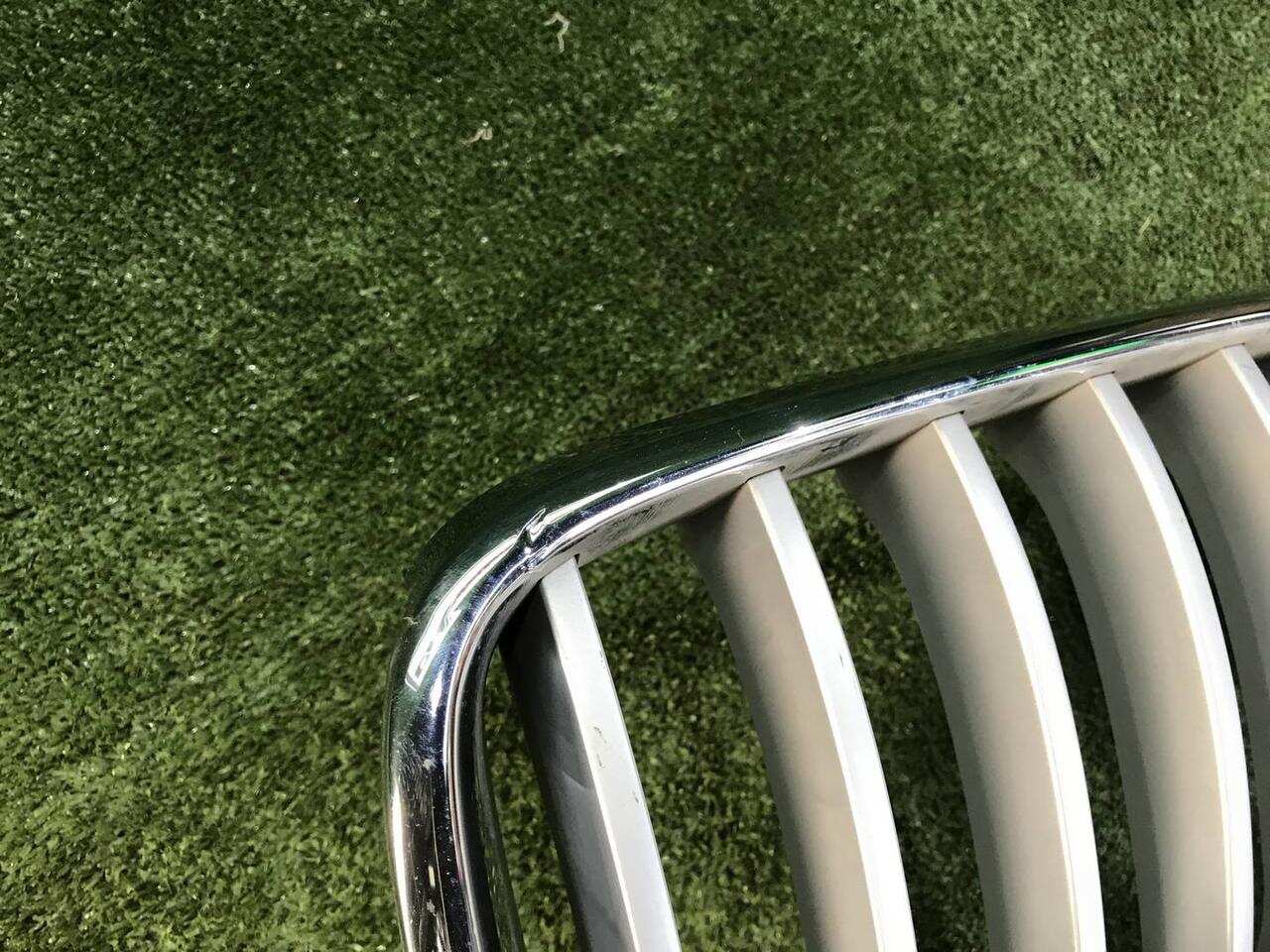 Решетка радиатора левая BMW X3 F25 (2014-2017) 51117210725 0000005701711