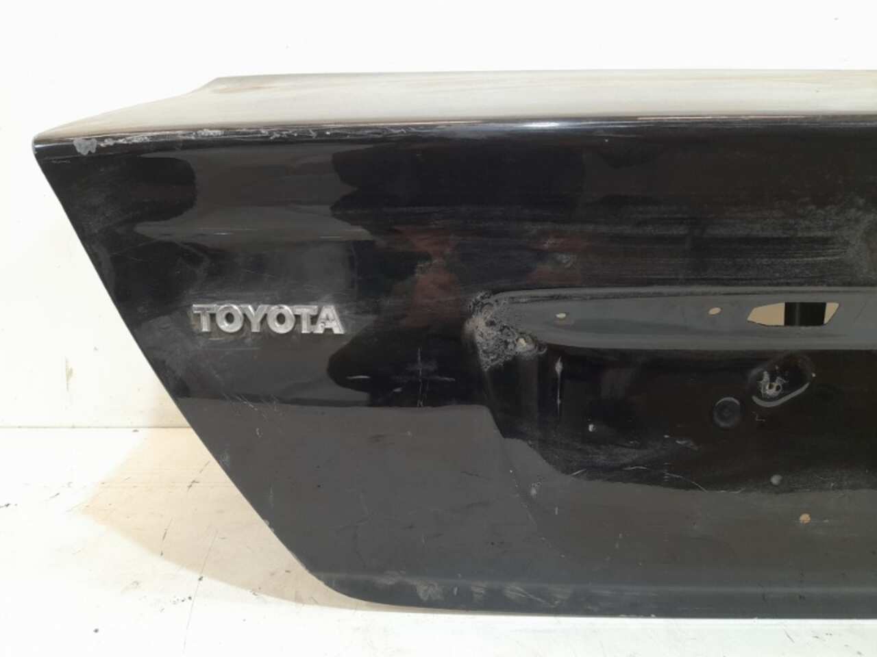 крышка багажника TOYOTA CAMRY V30 2001- Черный БУ 6440133280 2982