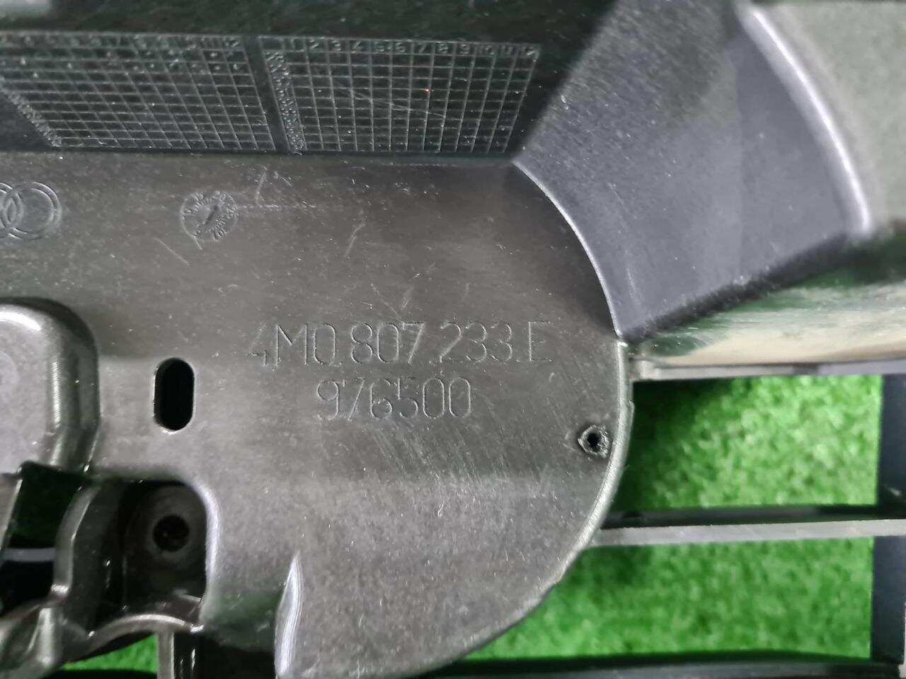 Решетка радиатора AUDI Q7 2 (2019-Н.В.) 4M0853651AGMX3 0000006119782
