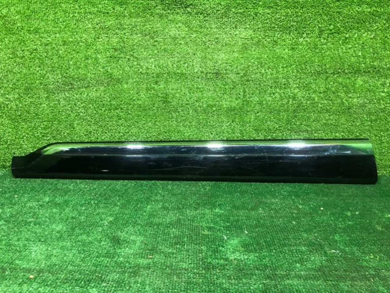 Накладка двери передняя левая VOLVO XC90 2 (2014-2019) 39847886 D8268
