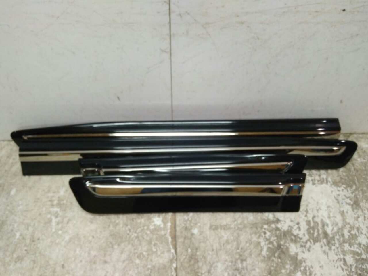 комплект накладок на двери LEXUS LX 3 2012- Черный БУ PZ329-60050-C1 15881
