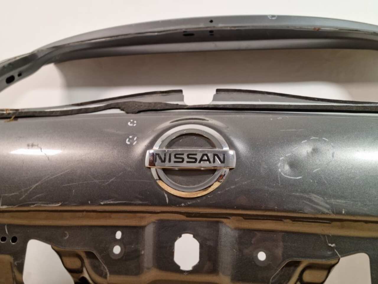 крышка багажника NISSAN TERRANO D10 Серый БУ 9010000Q0A 172576