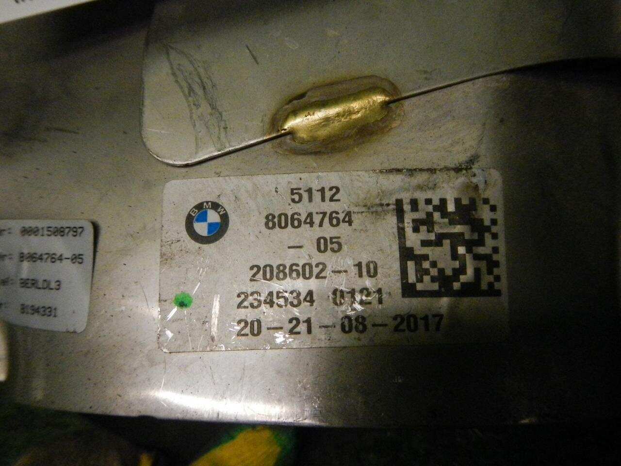 Насадка глушителя правая BMW 7ER G11 / G12 (2015-2019) 51128064764 0000001928341