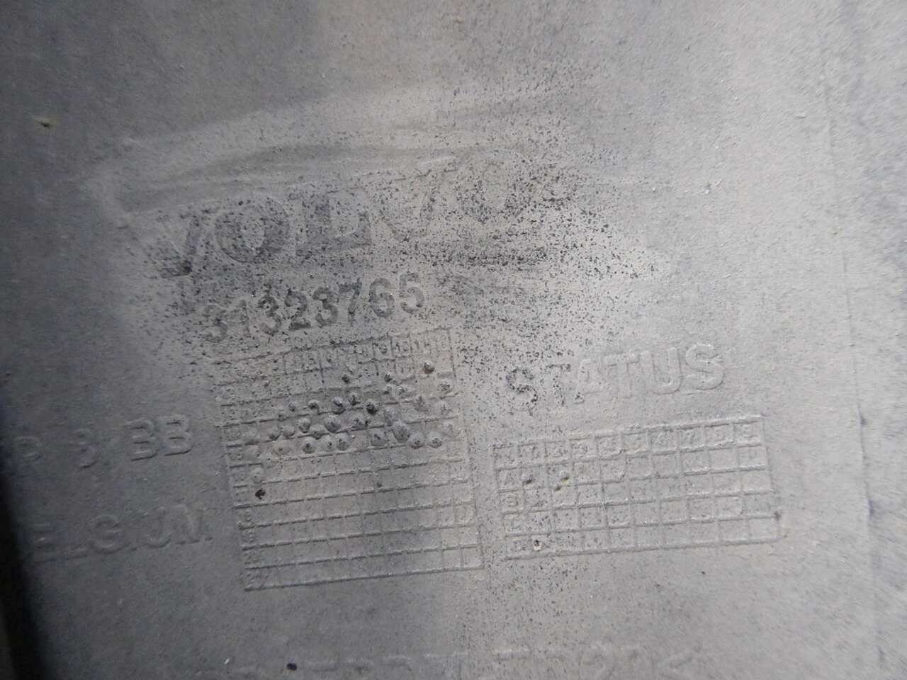 Бампер передний VOLVO XC60 (2013-2017) 39825656  0000002374529