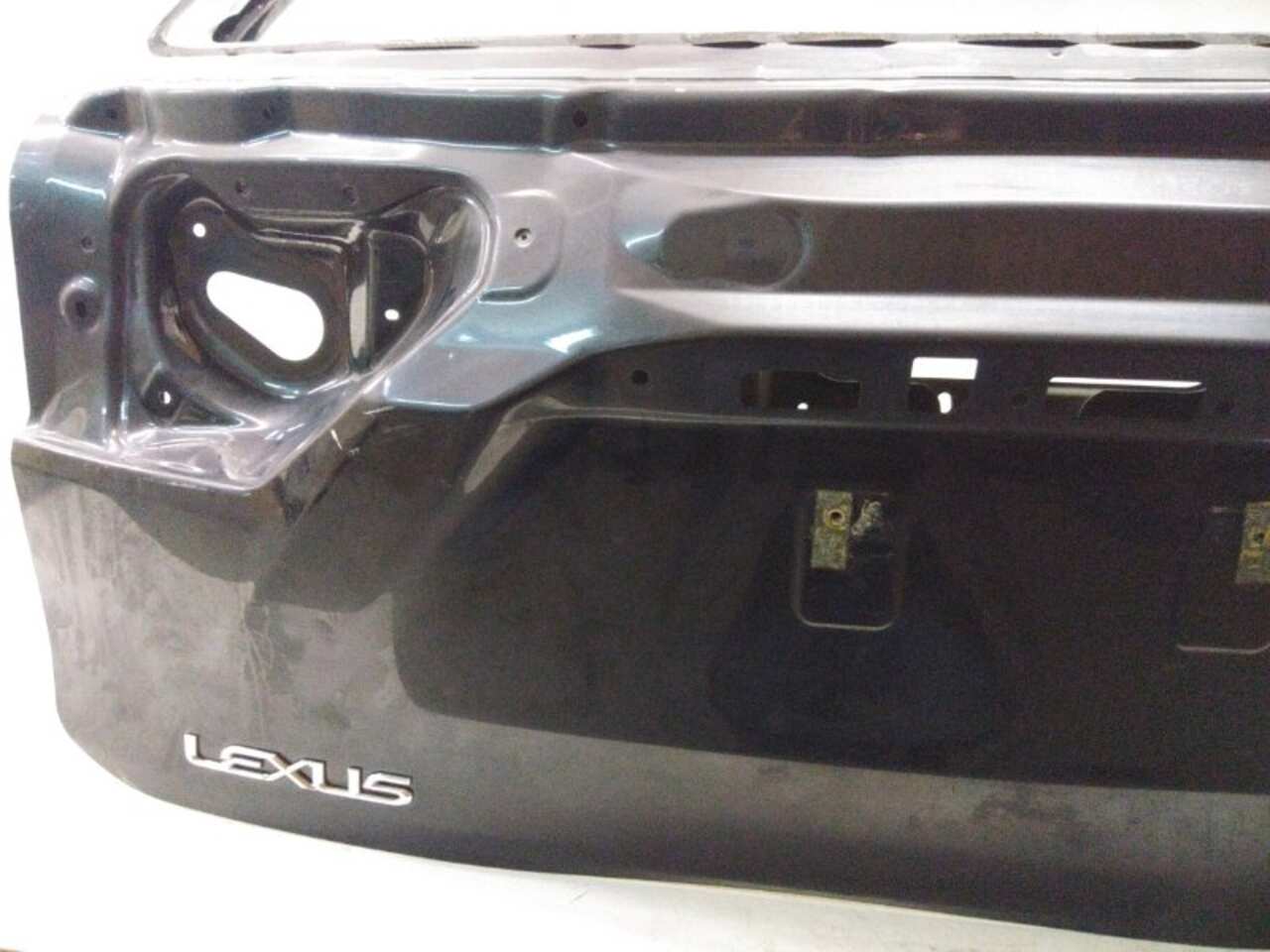 крышка багажника LEXUS RX 4 2016- БУ 6700548730 95401