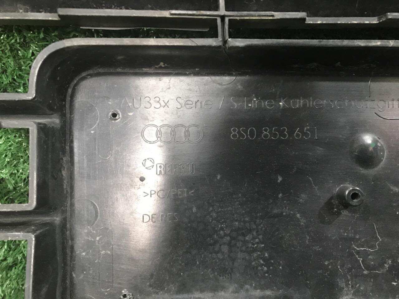 Решетка радиатора AUDI TT 3 8S (2014-2019) 8S0853651 0000004420323