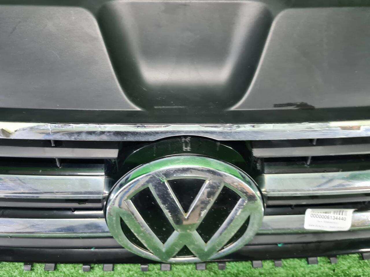 Решетка радиатора VW MULTIVAN T6 (2015-2020) 7E5853651E041 0000006134440