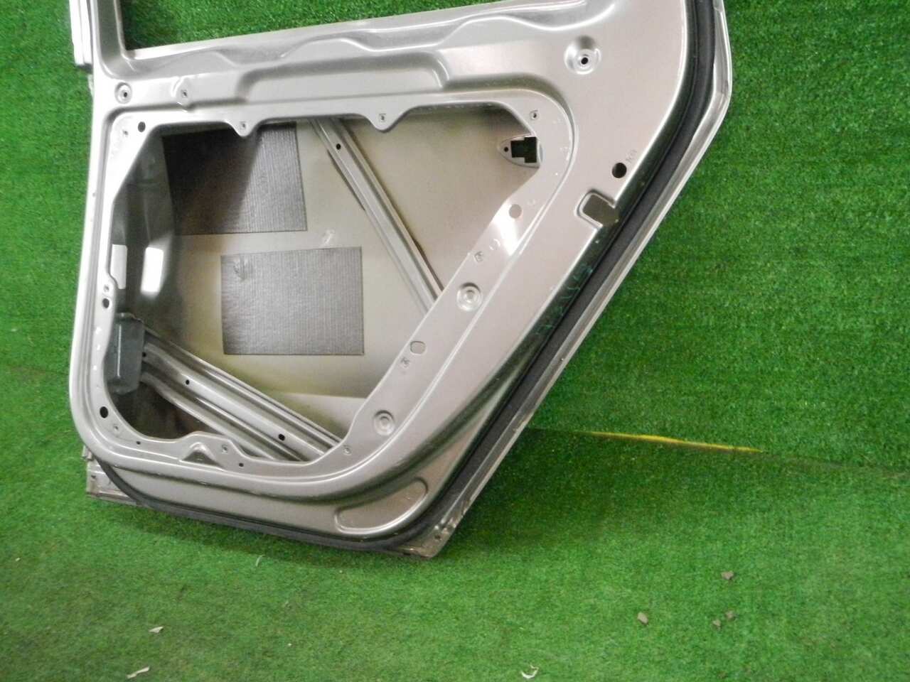 Дверь задняя правая    универсал VW PASSAT B7 (2011-2015) 3AF833312 0000001838916