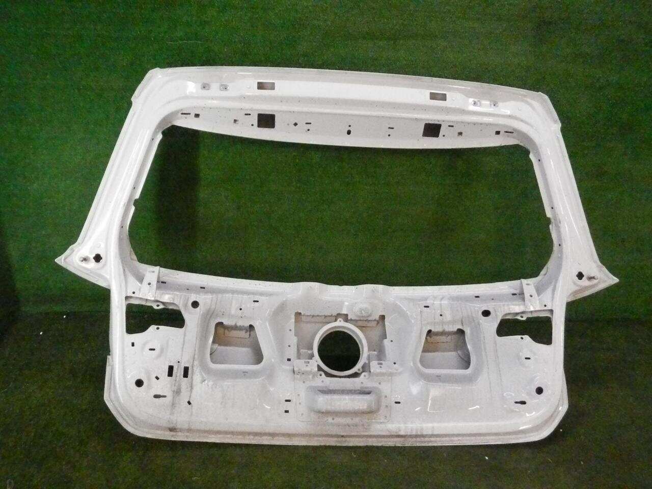 Крышка багажника VW GOLF 7 (2012-2017) 5G6827025Q 0000004977995