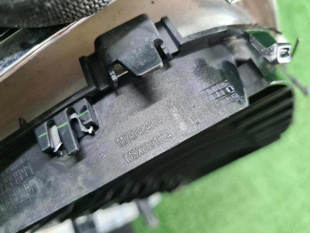 Решетка радиатора правая BMW X3 G01 (2017-2021) 51137397466 0000006561659
