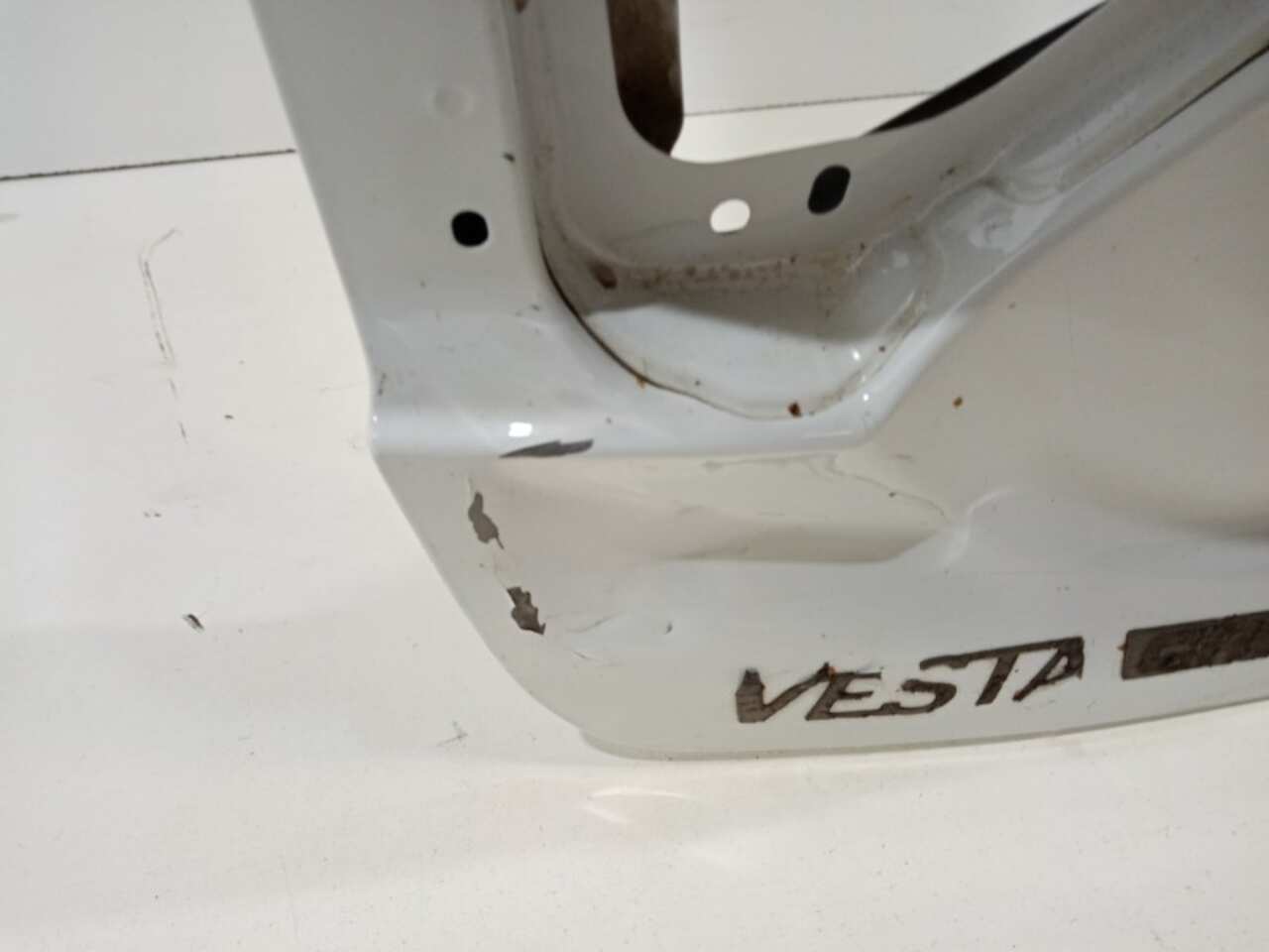 крышка багажника LADA VESTA 2015- БУ 8450102347 178702