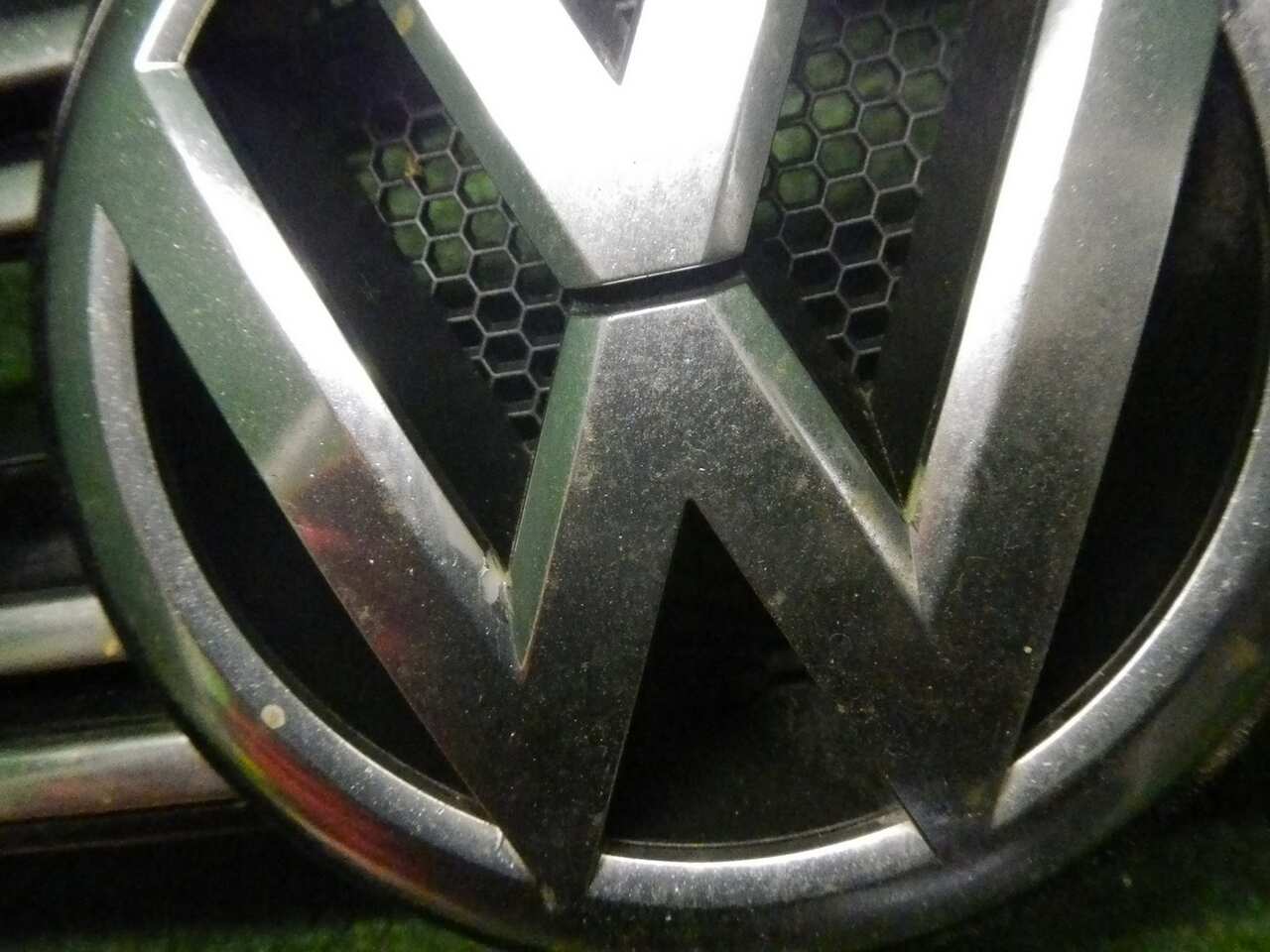 Решетка радиатора VW TIGUAN 1 (2011-2018) 5N0853651J9B9 0000002707099