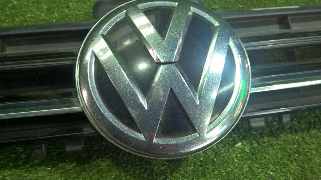 Решетка радиатора VW GOLF 7 (2012-2017) 5G0853651DZLL 0000005638963
