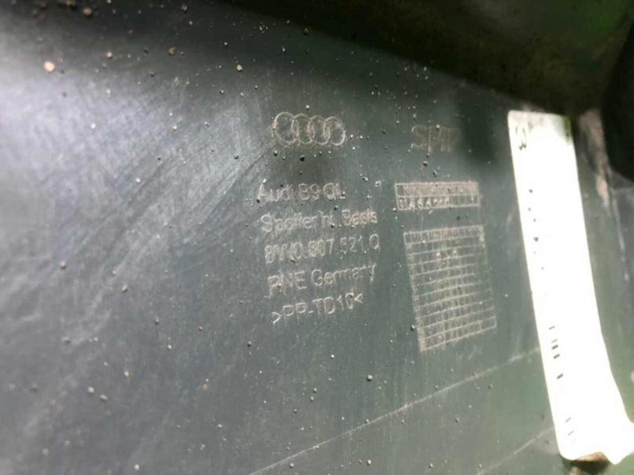 Юбка заднего бампера AUDI A4 5 B9 (2015-2020) 8W0807521Q D6659