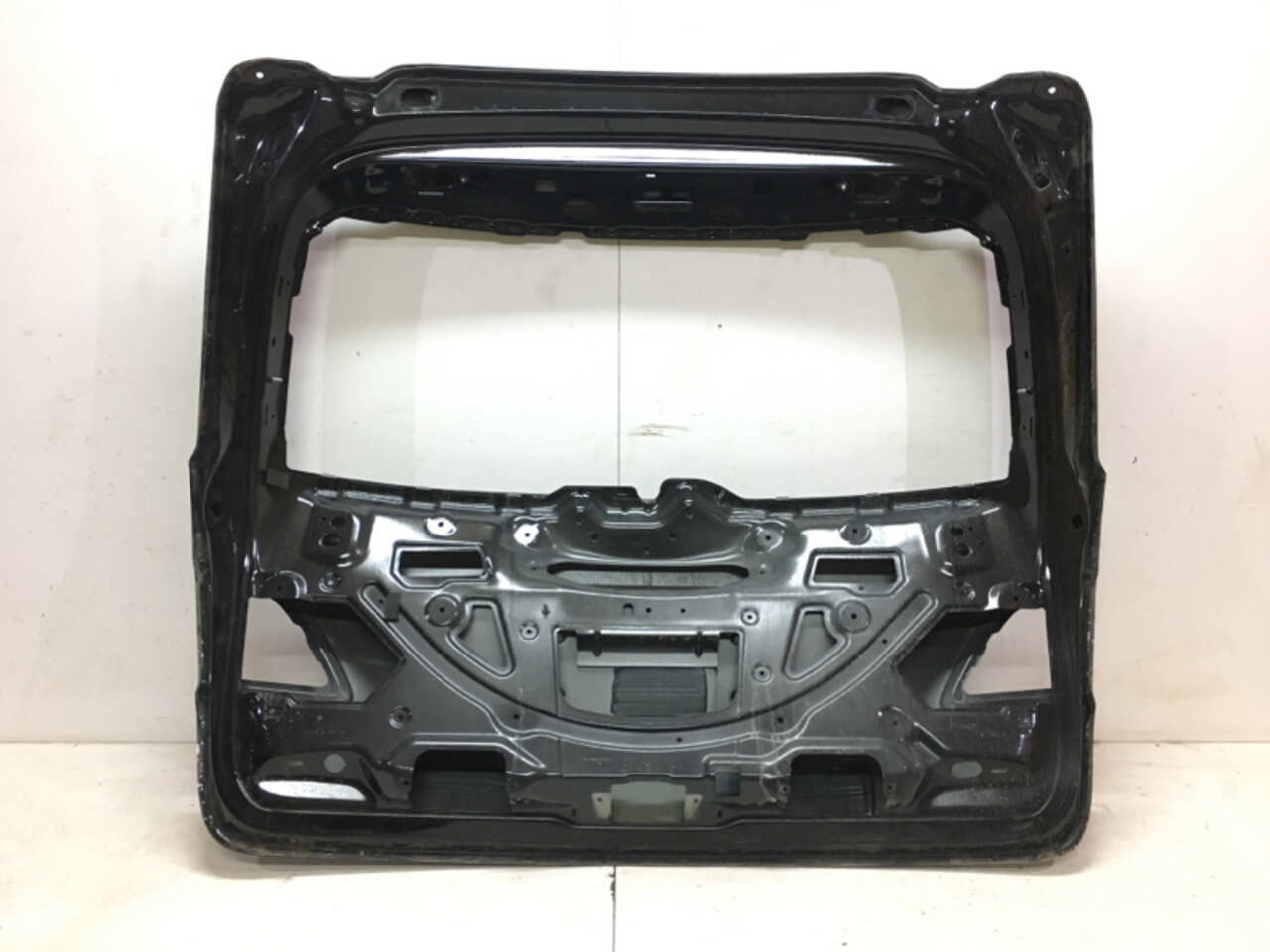 крышка багажника MERCEDES-BENZ ML W166 2011- Черный БУ A1667400305 25225