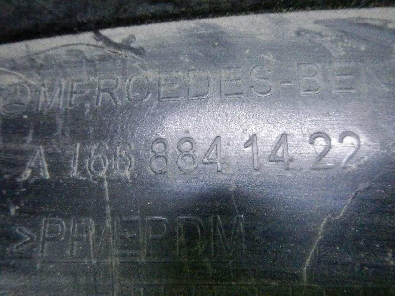 Подкрылок задний правый MERCEDES-BENZ M W166 (2011-2015) A1668841422 0000004090847