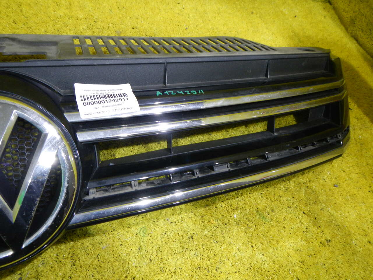 Решетка радиатора VW TIGUAN 1 (2011-2018) 5N0853651J9B9 0000001242911